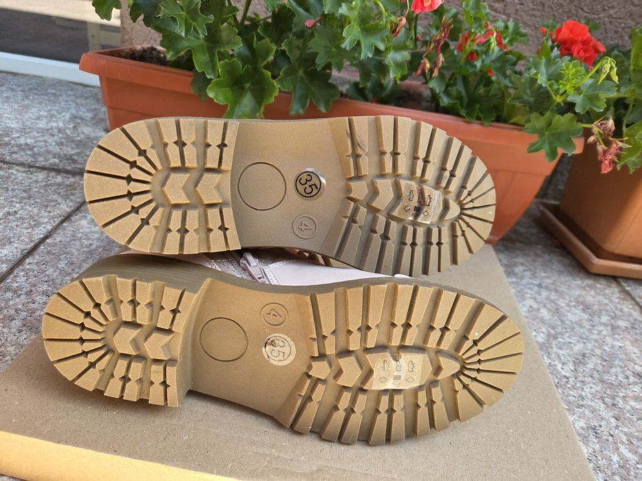 Steve Madden нови боти