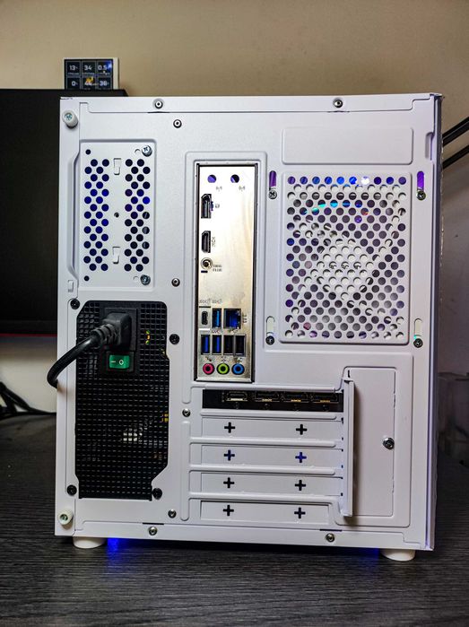 Нов! Ryzen 7 8700F, RTX 5060, 16GB DDR5 RAM, 1TB SSD NVMe, WIFI, Bluetooth