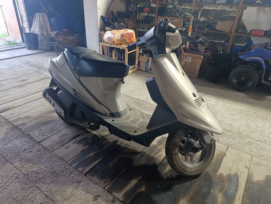 Продам  скутер Suzuki addres v100