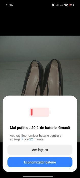 Pantofi cu toc .