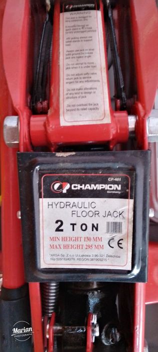 Cric hidraulic auto