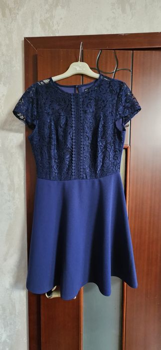 Платья  44 - 46р