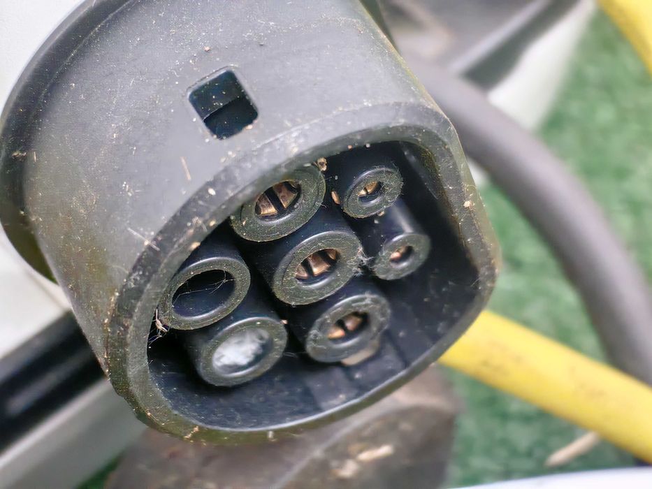 Зарядно за електромобил VW / ВФ