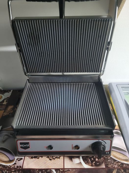 Продам электрогриль новый