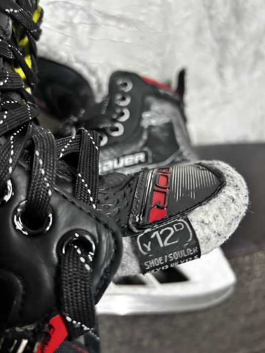 Продам коньки хоккейные