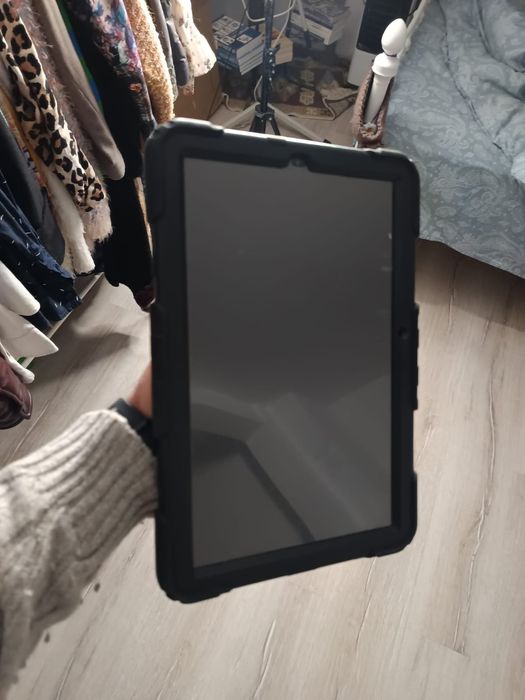 Galaxy Tab S6 Lite P610 tableta cu husa si incarcator