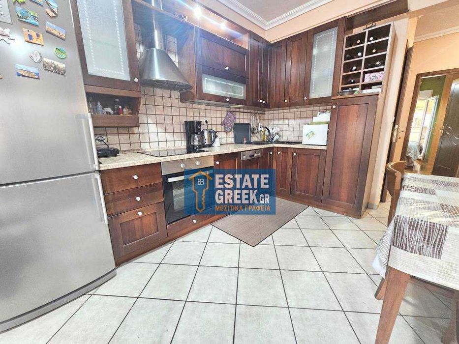 Продава се Четиристаен апартамент в Пловдив, Филипово - 95 кв.м за 779 €/кв.м - Снимка #2