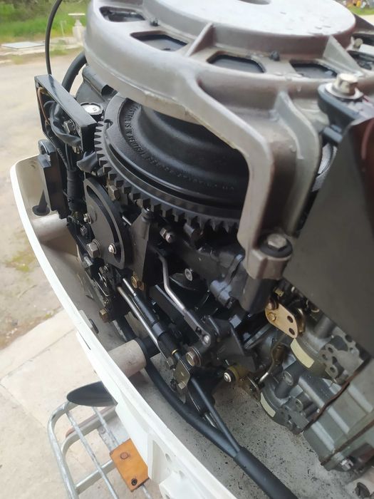 Извън бордови двигател