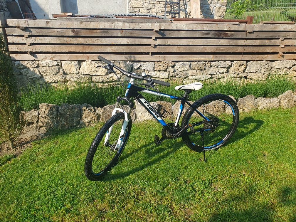 Bicicleta trek 4700 hot sale