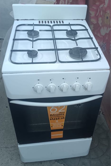 Продам газ плиту