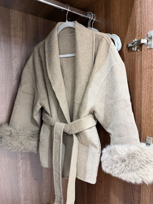 Палто с Пух  в цвят Каки размер S