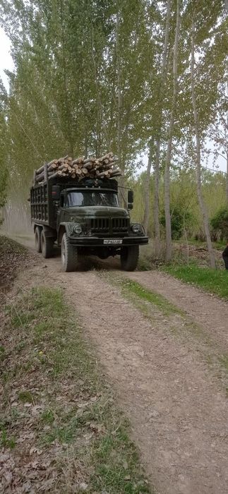 Zil 131 sotiladi