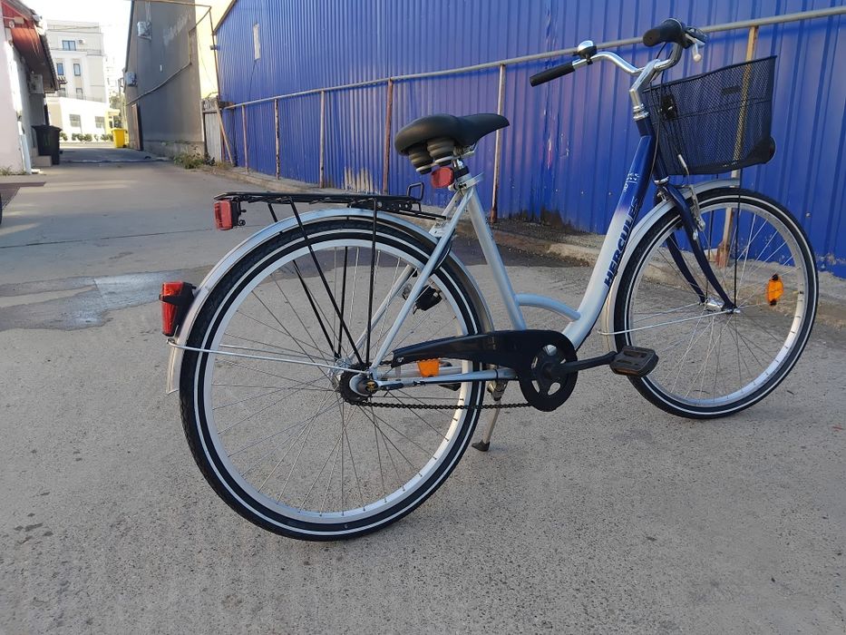 Vând bicicleta pentru damă