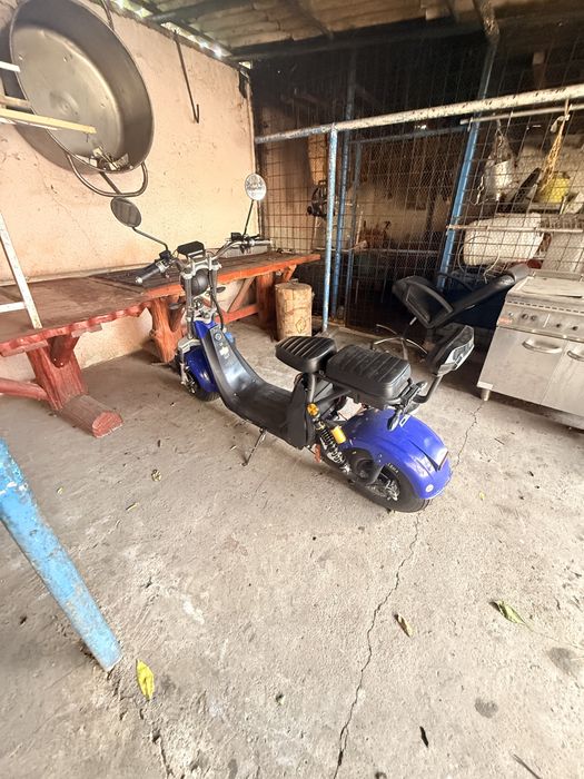 Scuter electric fara permis