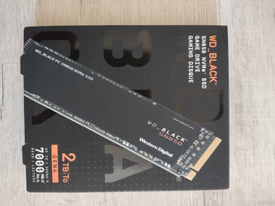 Твердотельный накопитель