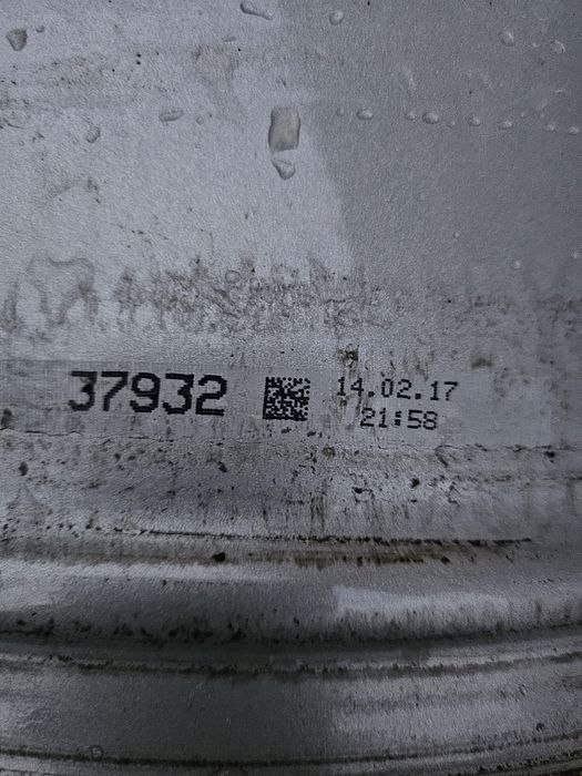 Vând jante  17 inch