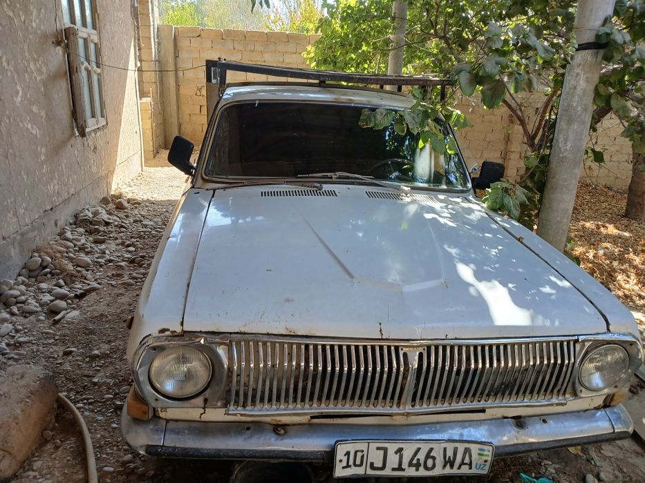 Volga pikap sotiladi 1981 yili