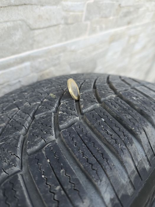 Гуми Bridgestone Blizzak 235/65/17