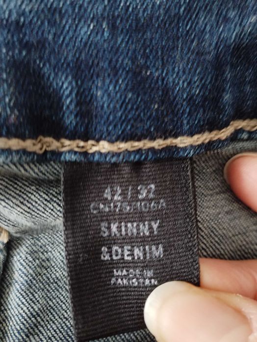 Pantaloni  bărbați H&M