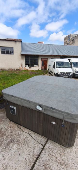 Джакузи Jacuzzi® J495 Hot Tub