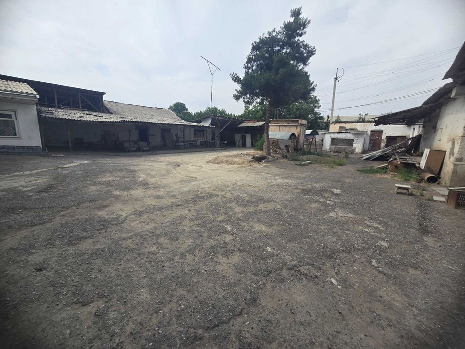 Bino ijaraga beriladi.Andijon shaxar xududidan/