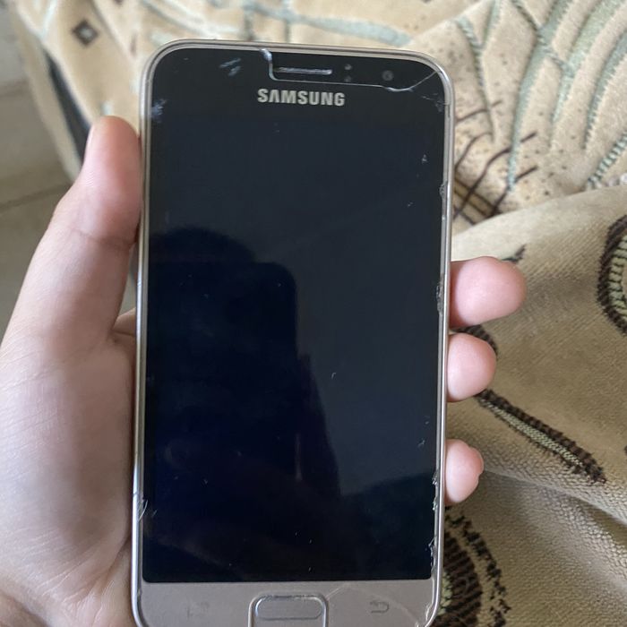 Samsung g 1 есть дефекты