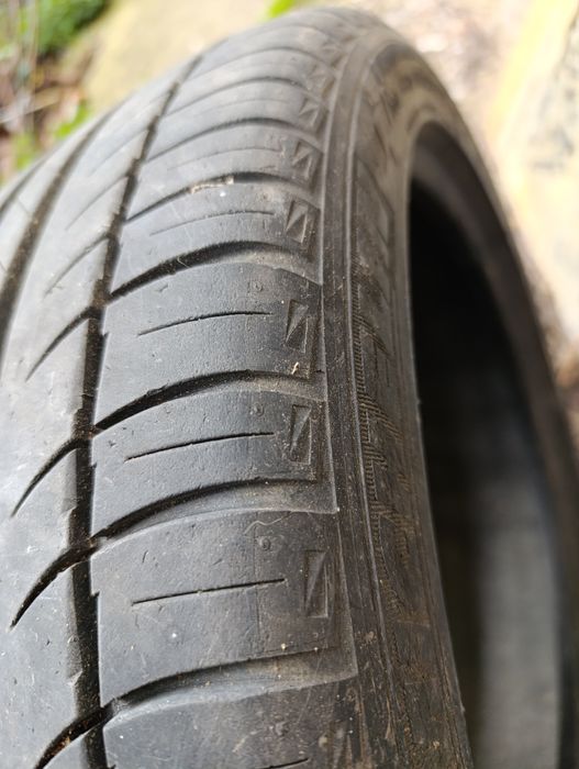 195 45 15 Michelin 2 бр. с забележки по вътрешния борд.