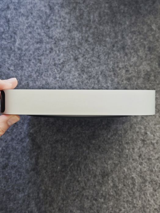 Mac mini M2 (8 GB RAM)
