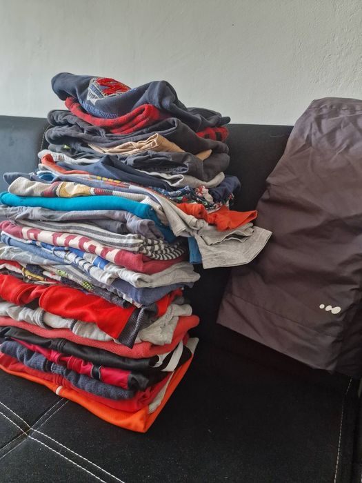 Лот детски дрехи 4-5г. есен-зима