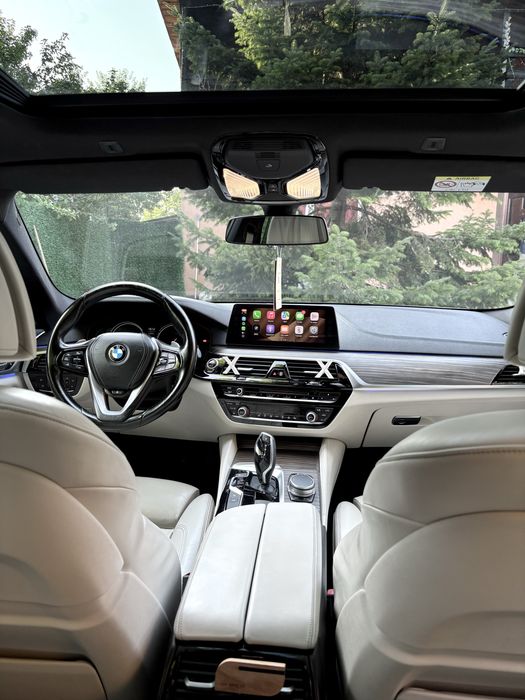 BMW Seria 5 G30 / 2.0 Diesel / 190cp /  Euro 6 / Luxury Line /  Harman & Kardon / Digital Key  /  Digital Cockpit  /  Gesture Control  /  Camera 360•