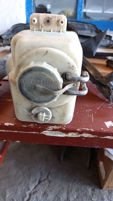 Запчасти на 124 Мерседес в оригинале