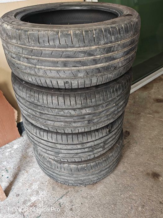 Гуми ТОЙО СПОРТ  използвани