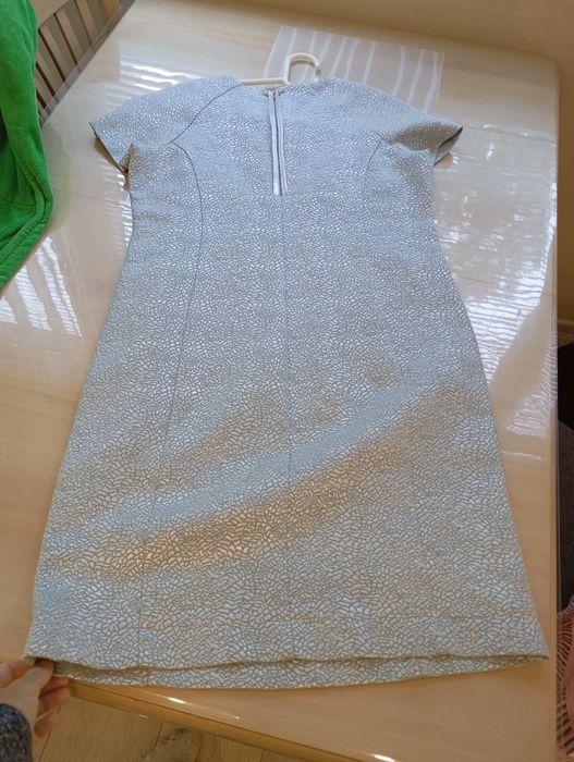 Официална рокля размер S