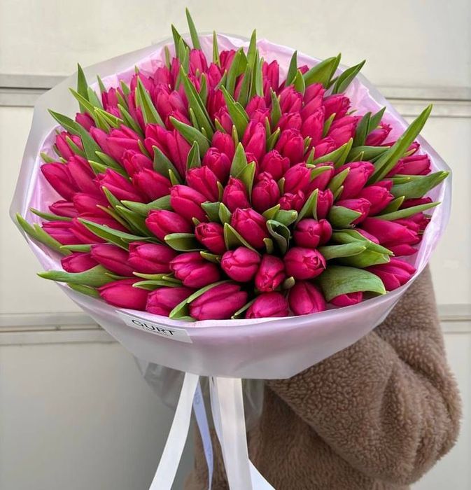 Букеты тюльпанов,цветы на праздник