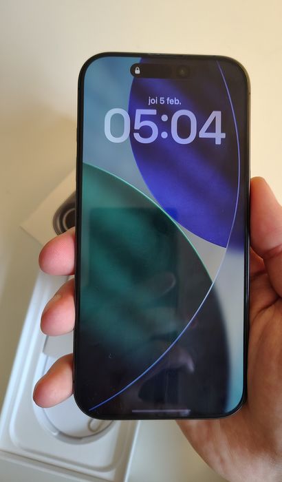 Vand iPhone 17 - 256 GB - 100% Bat - 79 cicluri-  Cutie