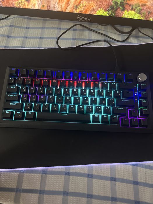 Клавитура model: K75