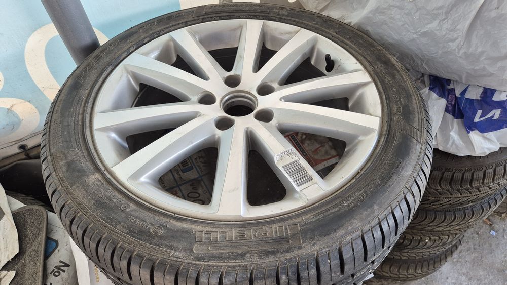 Оригинална джанта Фолксваген 5/112 VW Passat 5x112

Употребявани, Шуме