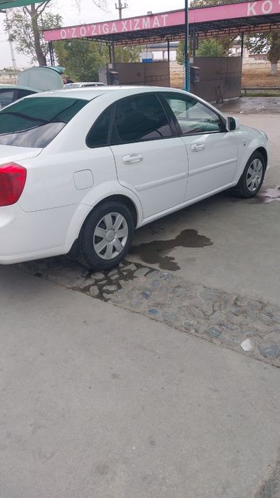 Автомашина сотилади