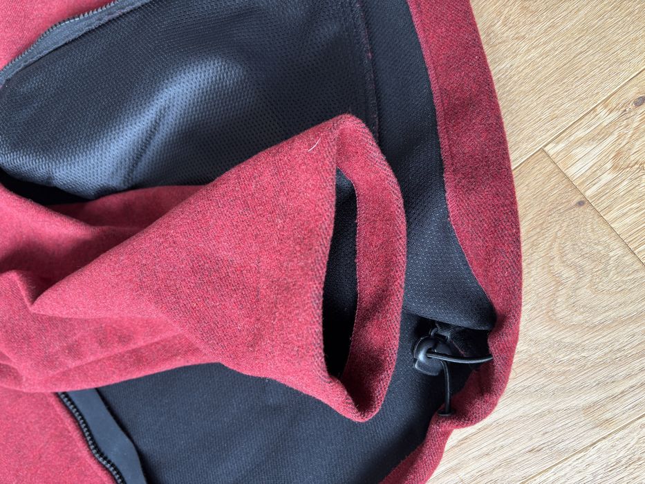 Яке Salewa windstoper