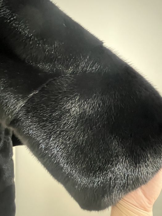 Продам норковую шубу