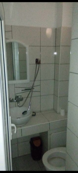 Inchiriez garsoniera zona Tomis Nord