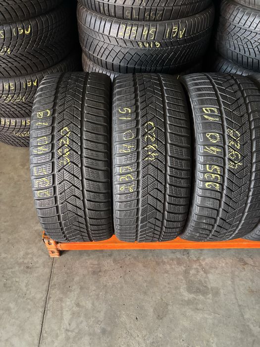 Anvelope Iarna 235/40/19 Pirelli SottoZero 3 235 40 19 R19