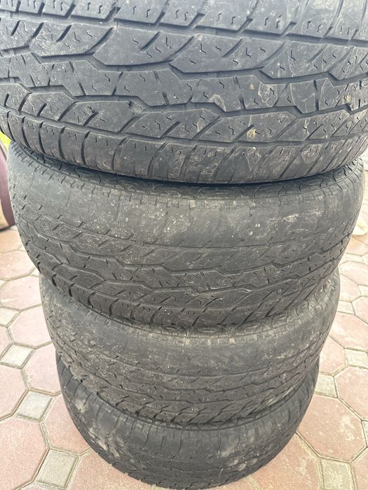 Maxxis Bravo AT 771