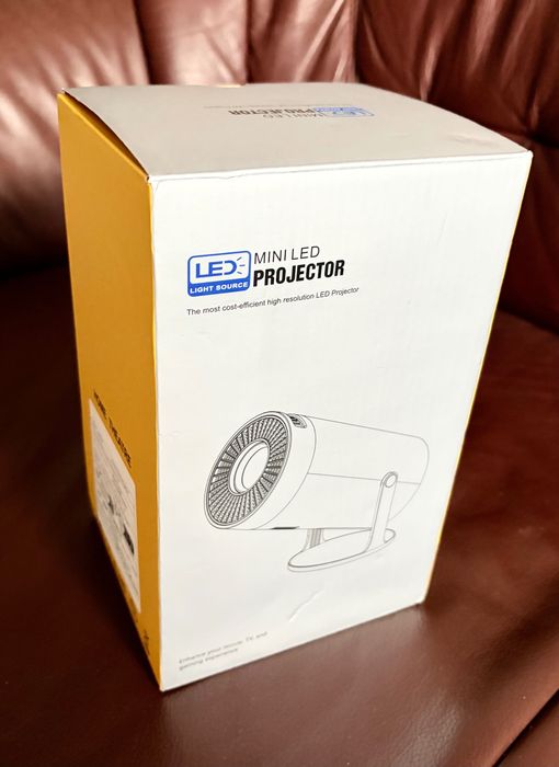 Проектор, Mini LED,домашно кино. Модел AMX 100