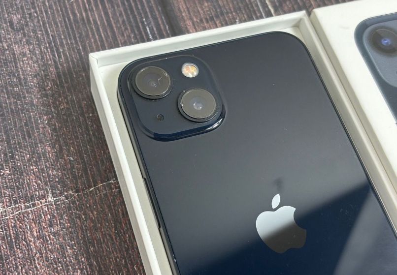 iPhone 13 128Gb с гарантией