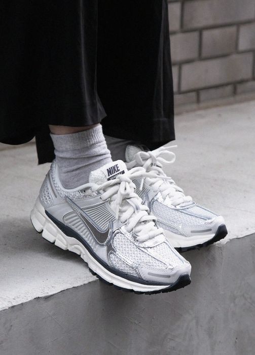 Кроссовки Nike Zoom Vomero 5