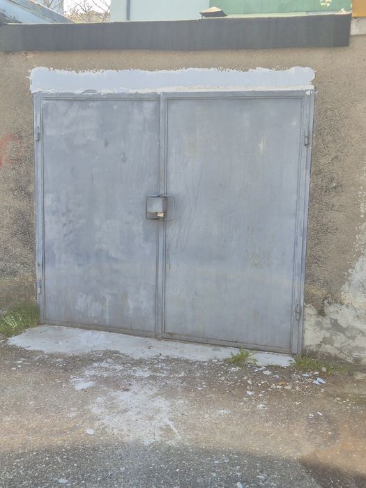 Inchiriez garaj ultracentral