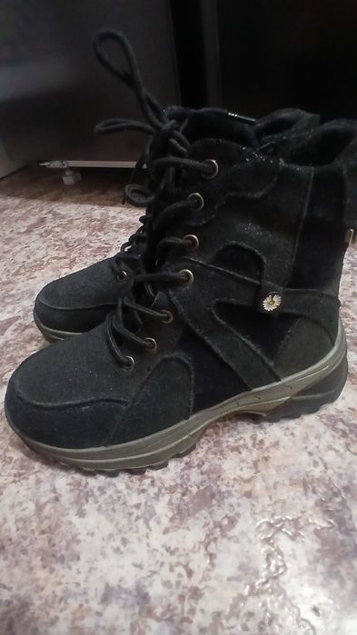 Ботинки для девочки демисез