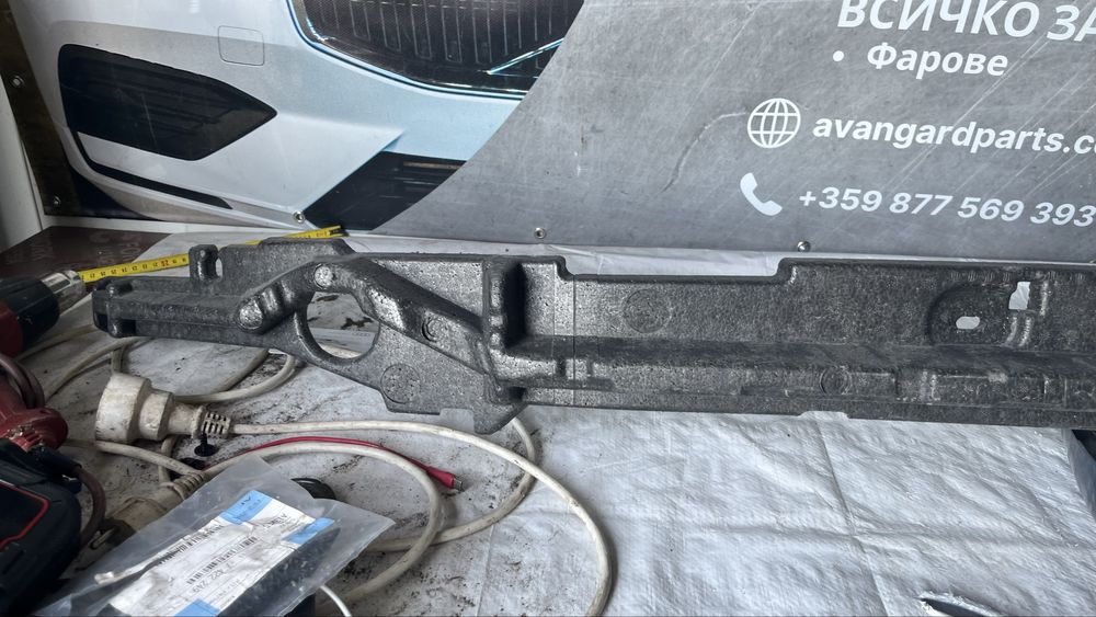 Преден абсорбер Audi A6 S6 C8