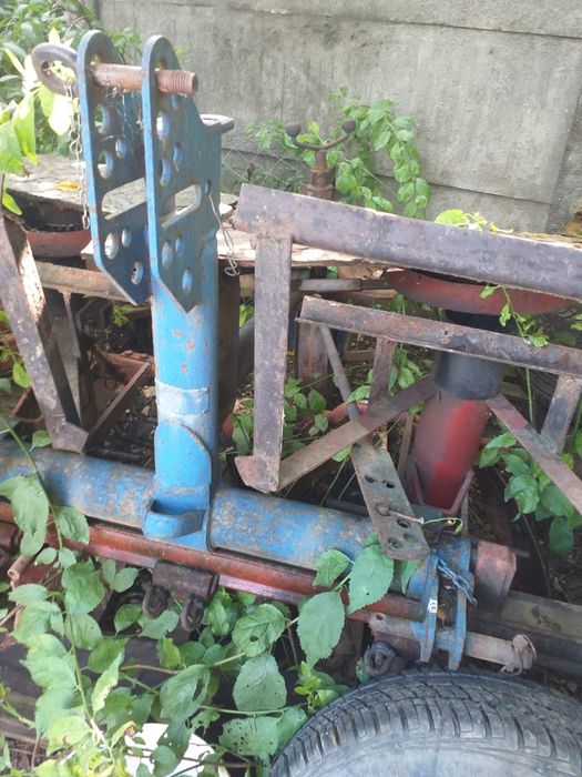 Vând utilaje agricole